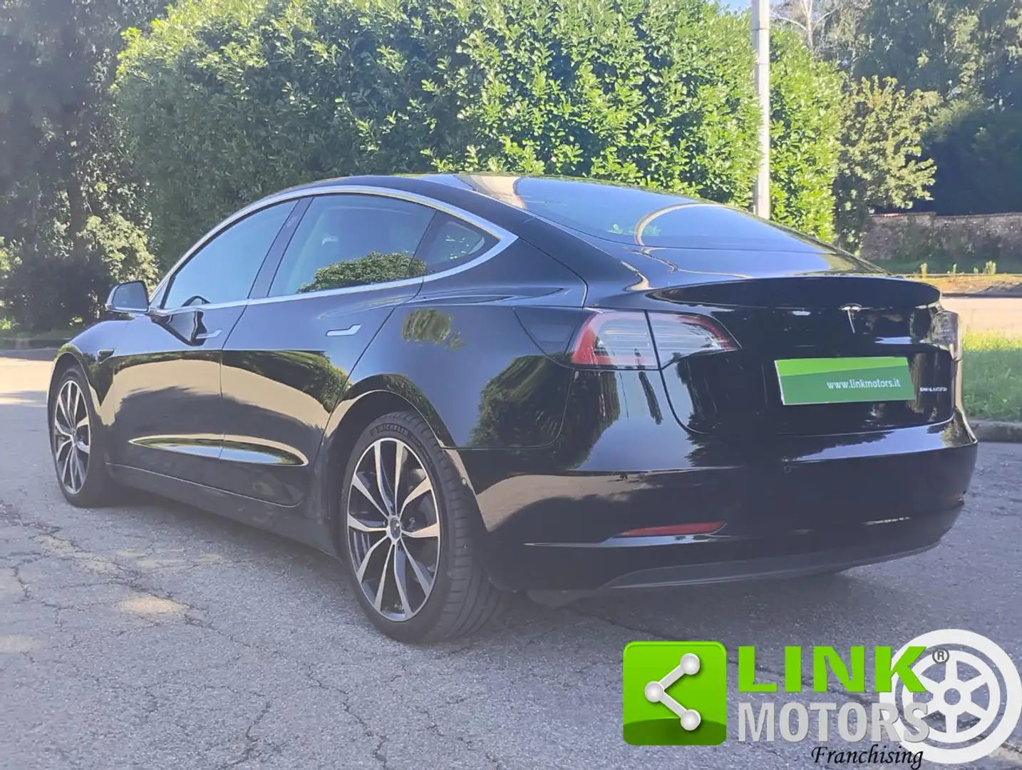 Tesla Model 3 Long Range Dual Motor AWD Schwarz - 2