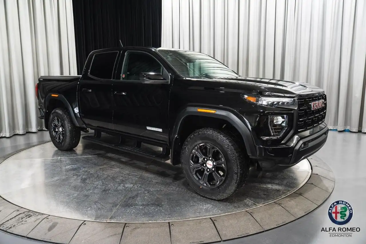 GMC Canyon снимка GMC Canyon