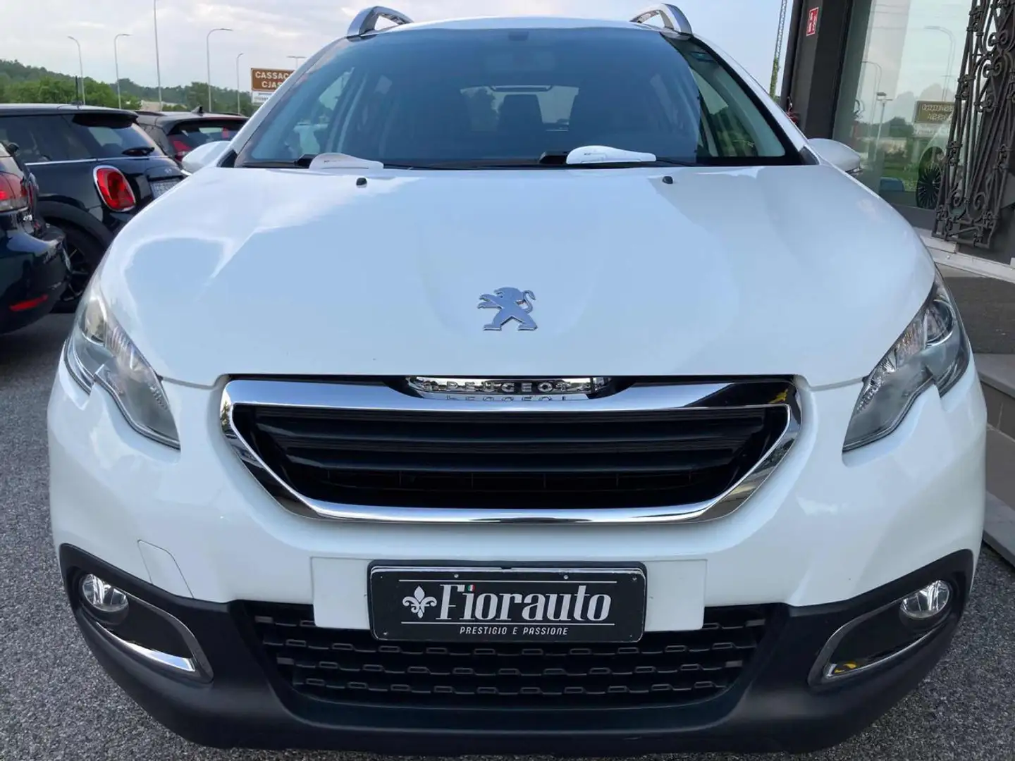 Peugeot 2008 1° serie 1.2 VTi 82CV Access Bianco - 1