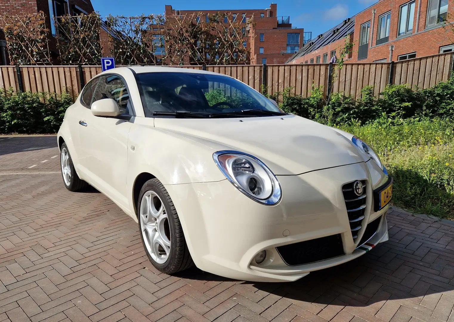 Alfa Romeo MiTo 0.9 TwinAir Distinct Wit - 1