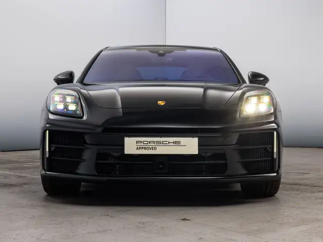 Porsche Panamera view 6