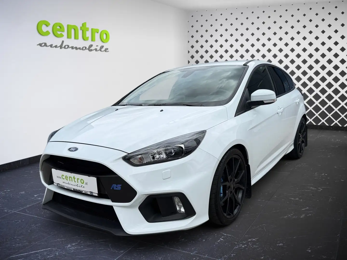 Ford Focus RS Weiß - 1