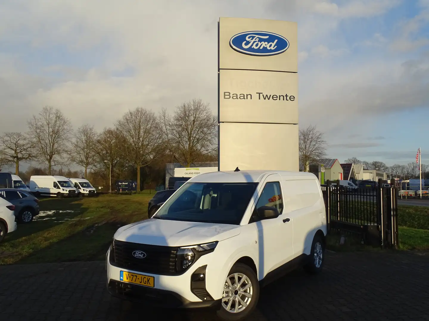 Ford Transit Courier 1.5 EcoBlue 100pk Trend trekhaak / 16 inch lmv / p - 2