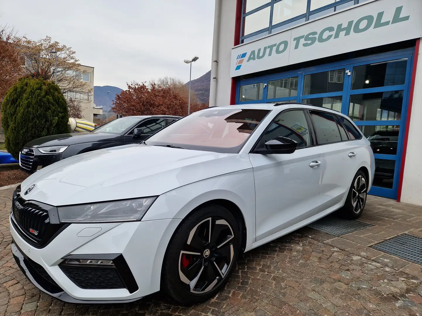 Skoda Octavia RS S.W. 2.0TDI200Cv 4x4ACC LED DSG VirCock Keyless Bianco - 1