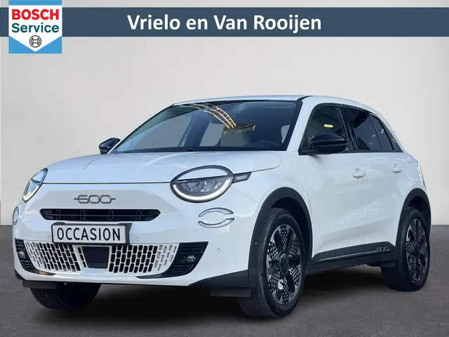Fiat 600 1.2 Hybrid La Prima | Leer | ACC | Stoelverwarming