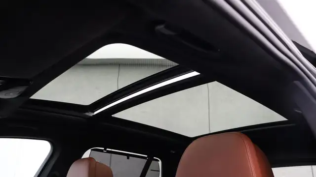 BMW X5 view 11