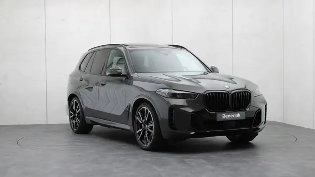BMW X5 view 5