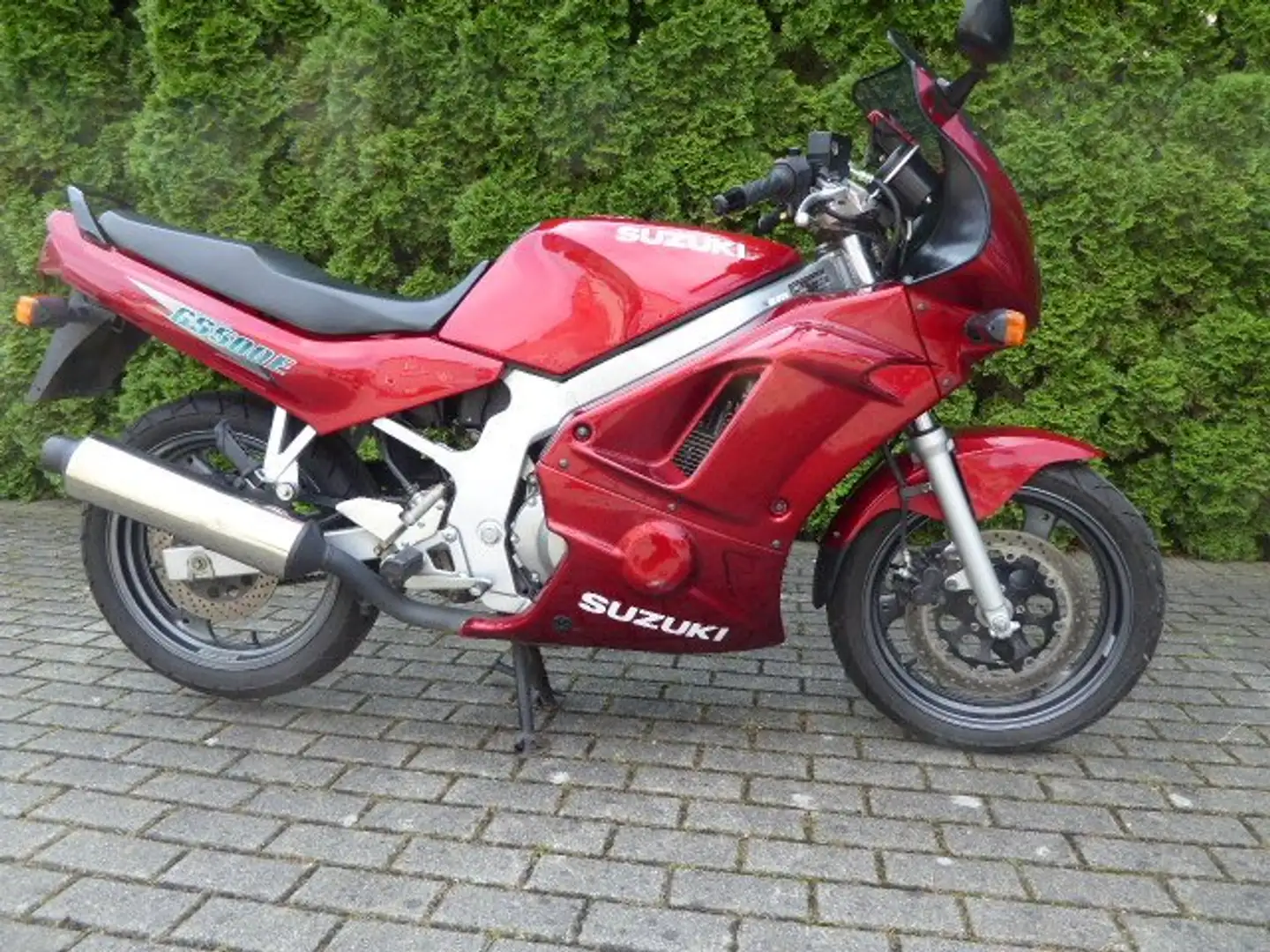 Suzuki GS 500 GS 500 E Rot - 1