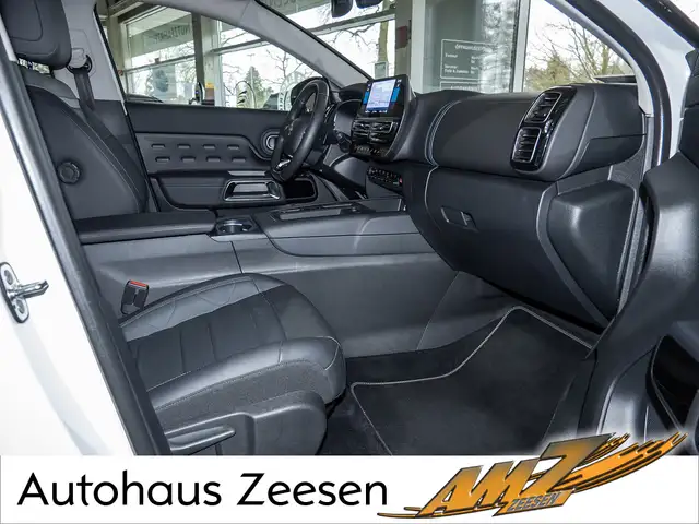 Citroen C5 Aircross view 2