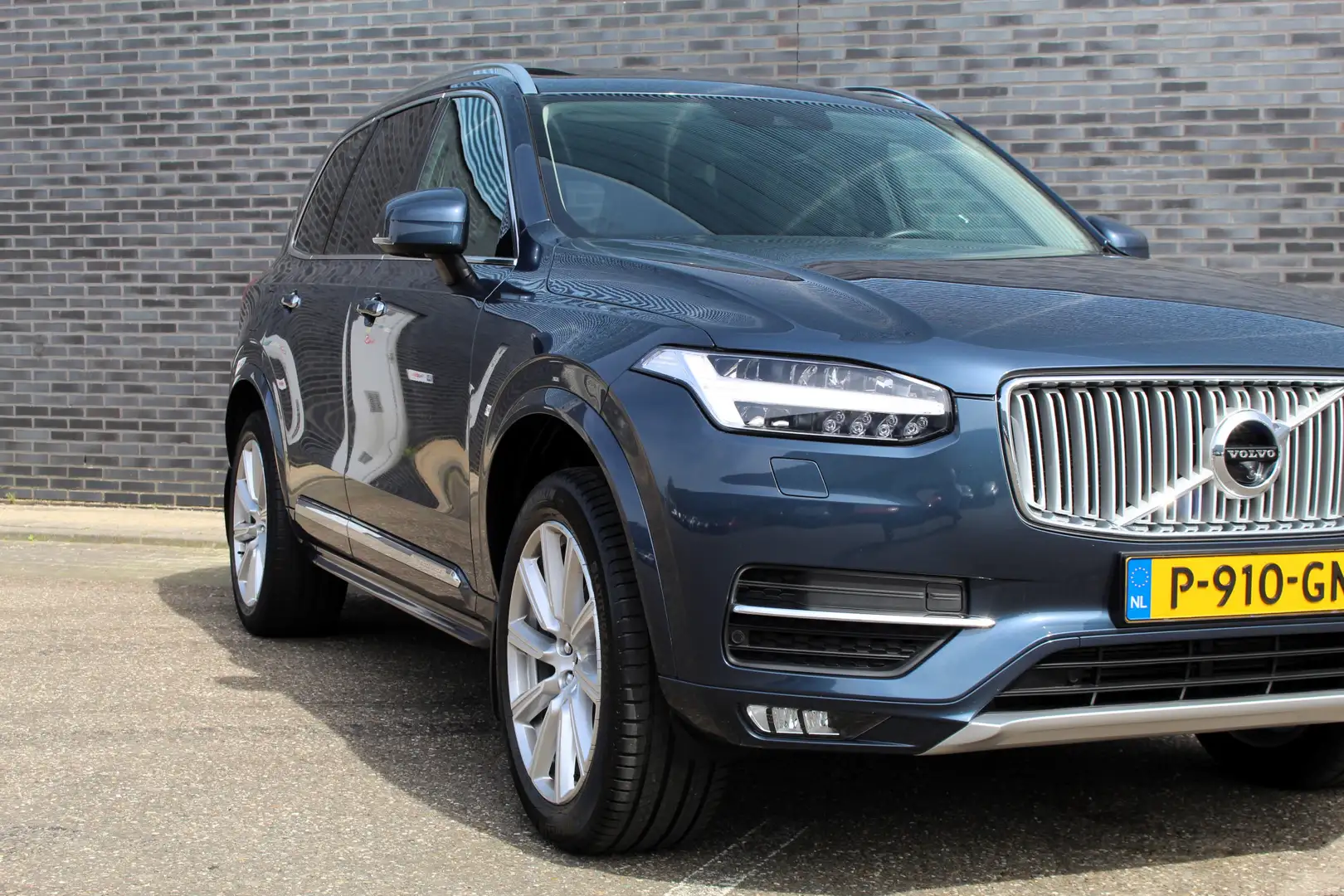 Volvo XC90 2.0 T5 AWD Inscription I PANO.DAK I NAVI I 360 CAM Bleu - 2