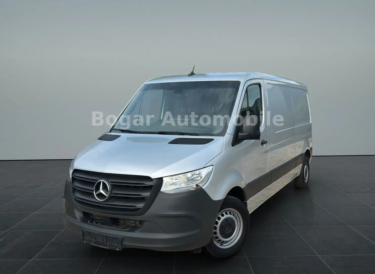 Mercedes-Benz Sprinter 214 CDI L2H1 *AHK*NAVI*KAMERA*STHZG* Silber - 1