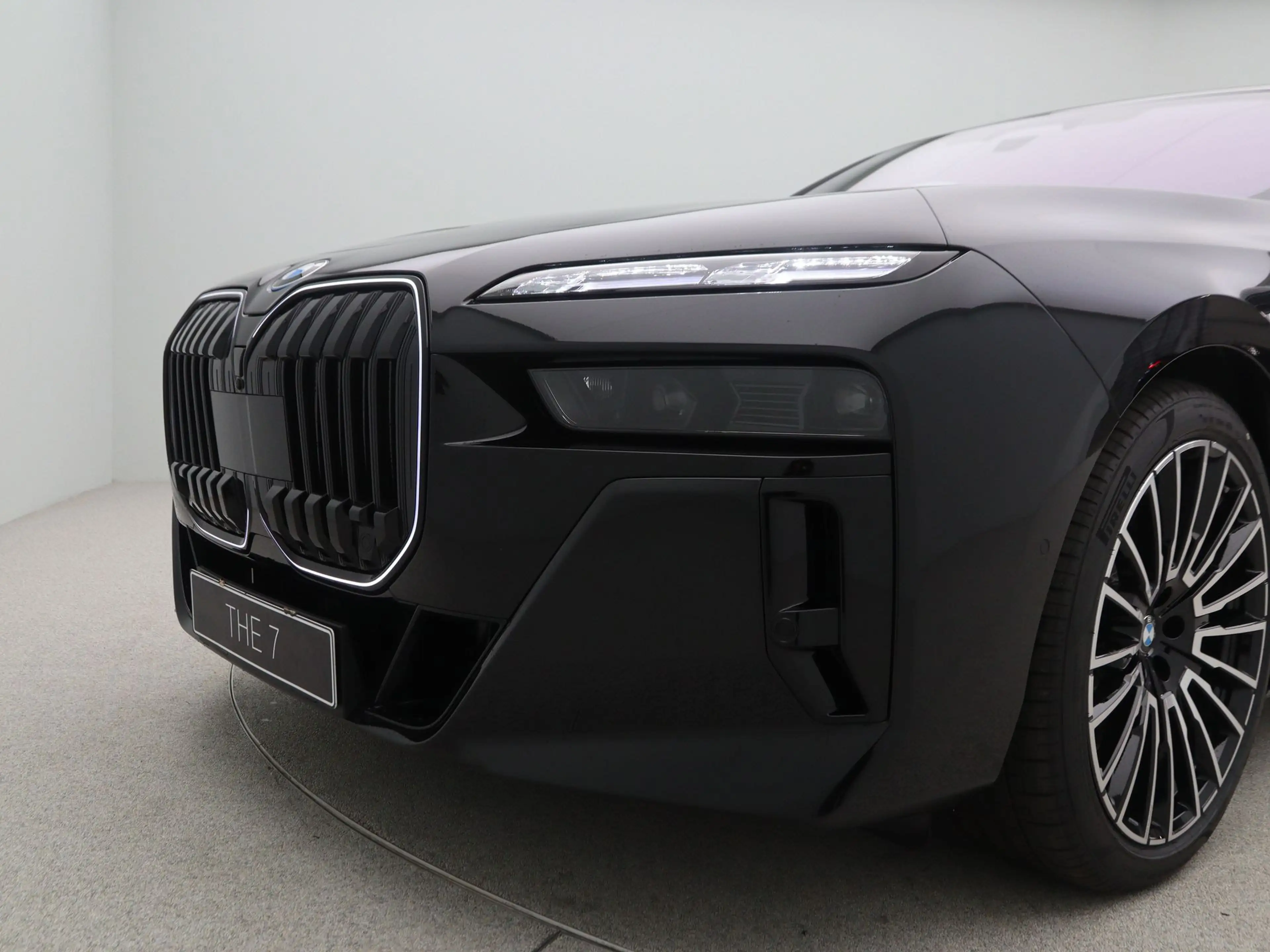 BMW 750 7 serie 750e xDrive — photo 12