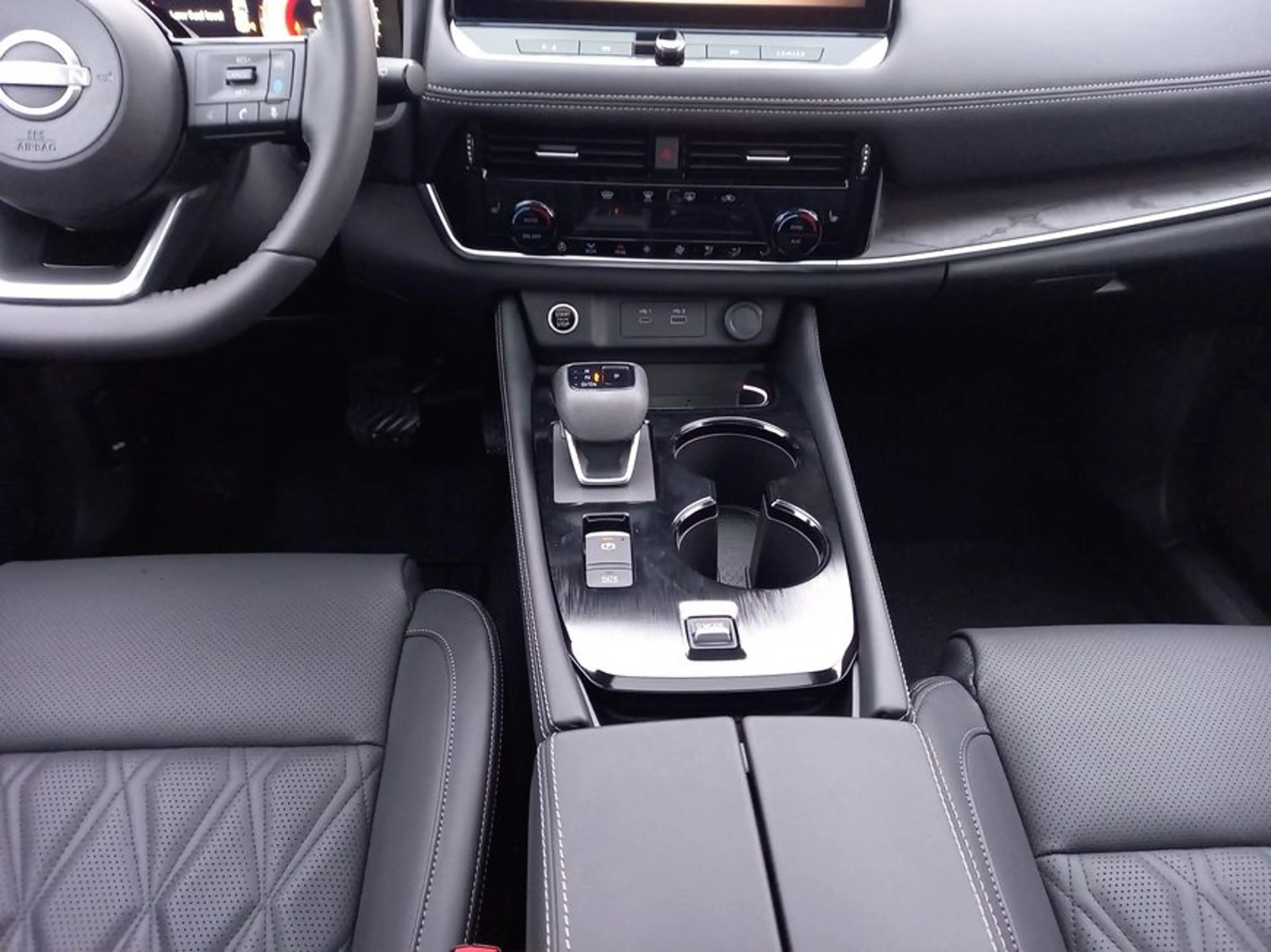 Nissan X-Trail 1.5 VC-T Mild-Hybrid Xtronic Tekna+ 120 kW — photo 13