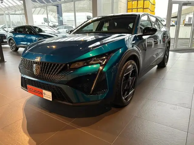 Peugeot 408 First edition 225 CV