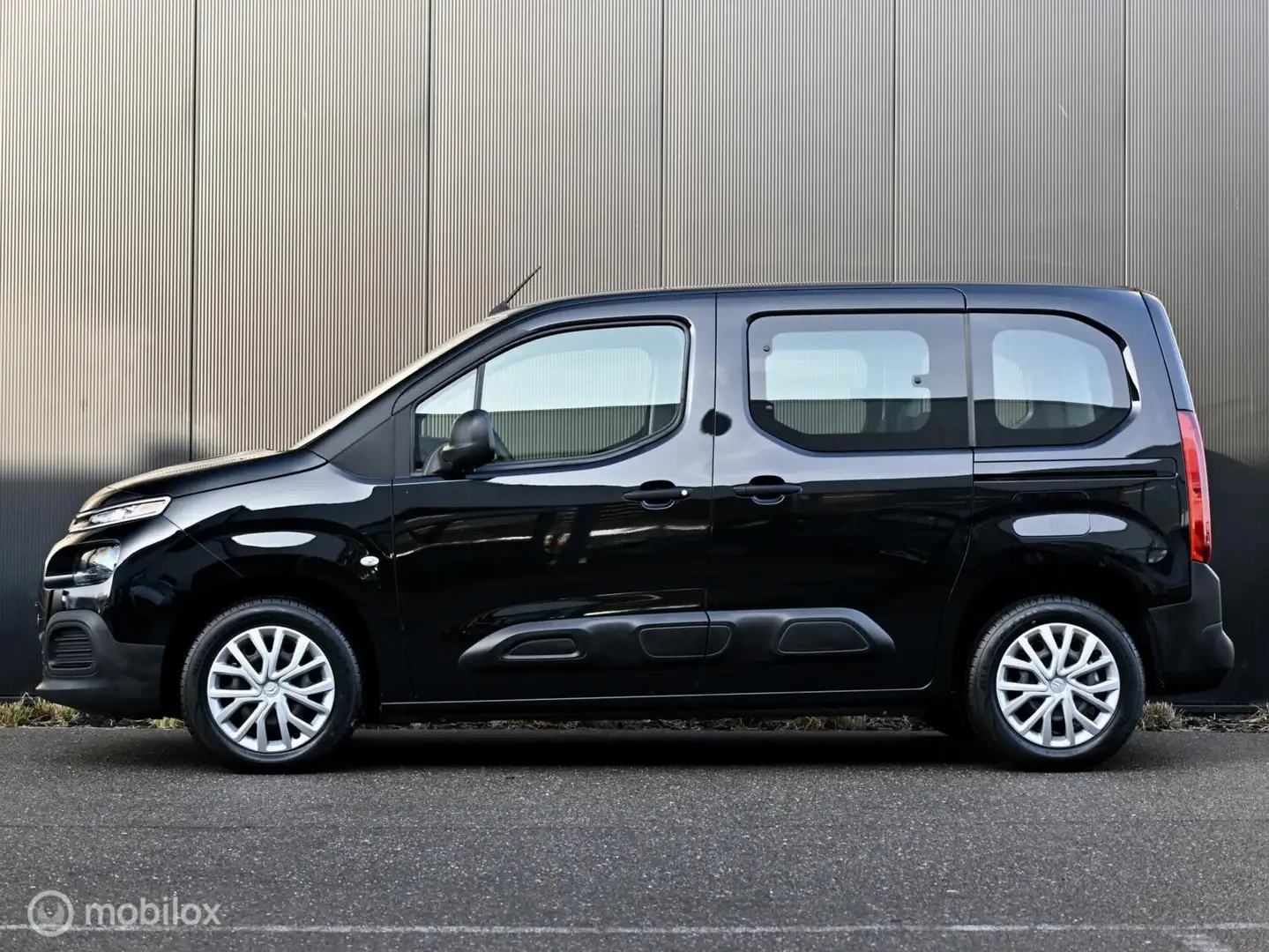 Citroen Berlingo combi 1.2 PureTech Feel Schwarz - 2