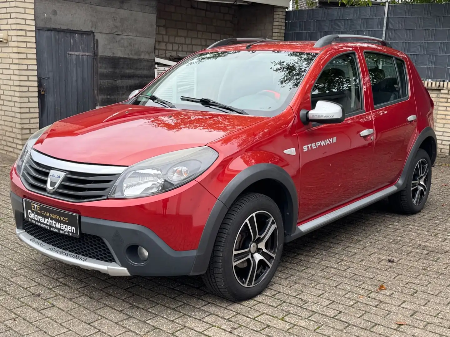 Dacia Sandero Stepway Rot - 2