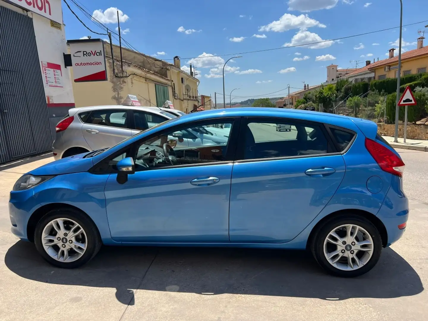 Ford Fiesta 1.25 Trend 82 Azul - 2