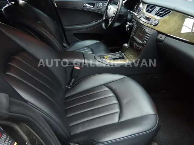 Mercedes-Benz CLS view 17