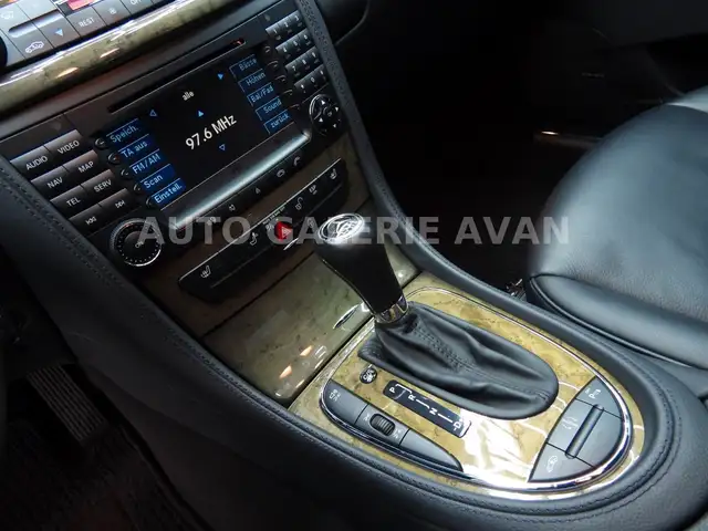 Mercedes-Benz CLS view 21