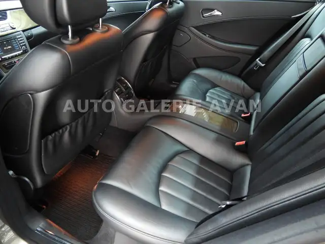 Mercedes-Benz CLS view 24