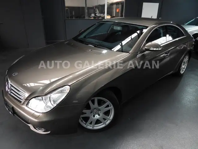 Mercedes-Benz CLS view 8