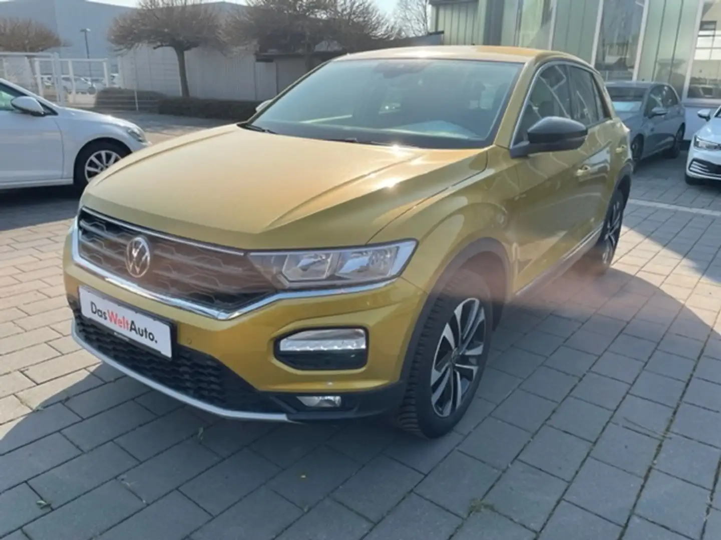 Volkswagen T-Roc 2.0 TDI UNITED NAVI Kurvenlicht PDCv+h LED-hinten Gelb - 2