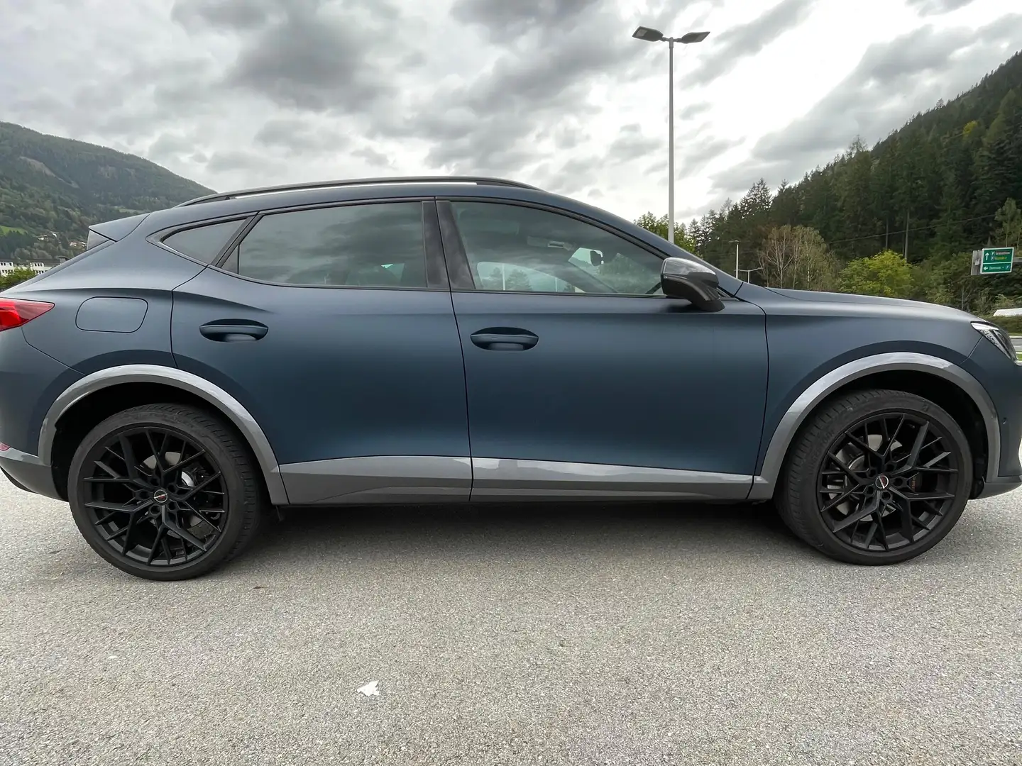 CUPRA Formentor Formentor VZ 2,0 TSI 4Drive DSG Blau - 1