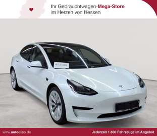 Model 3 Standard Reichweite Plus Hinterradantrieb