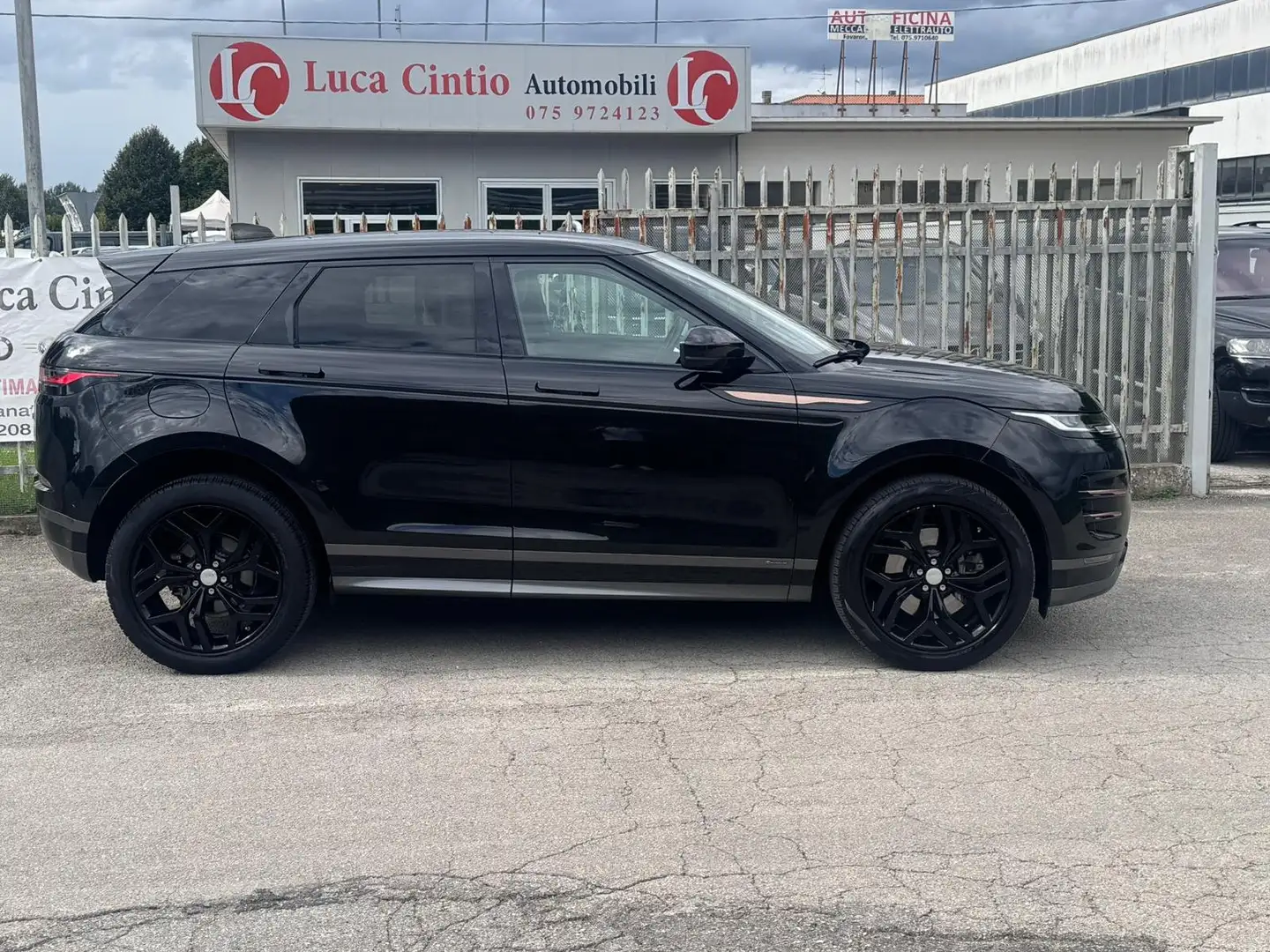 Land Rover Range Rover Evoque II 2019 2.0d i4 mhev R-Dynamic SE awd 150cv auto Noir - 2