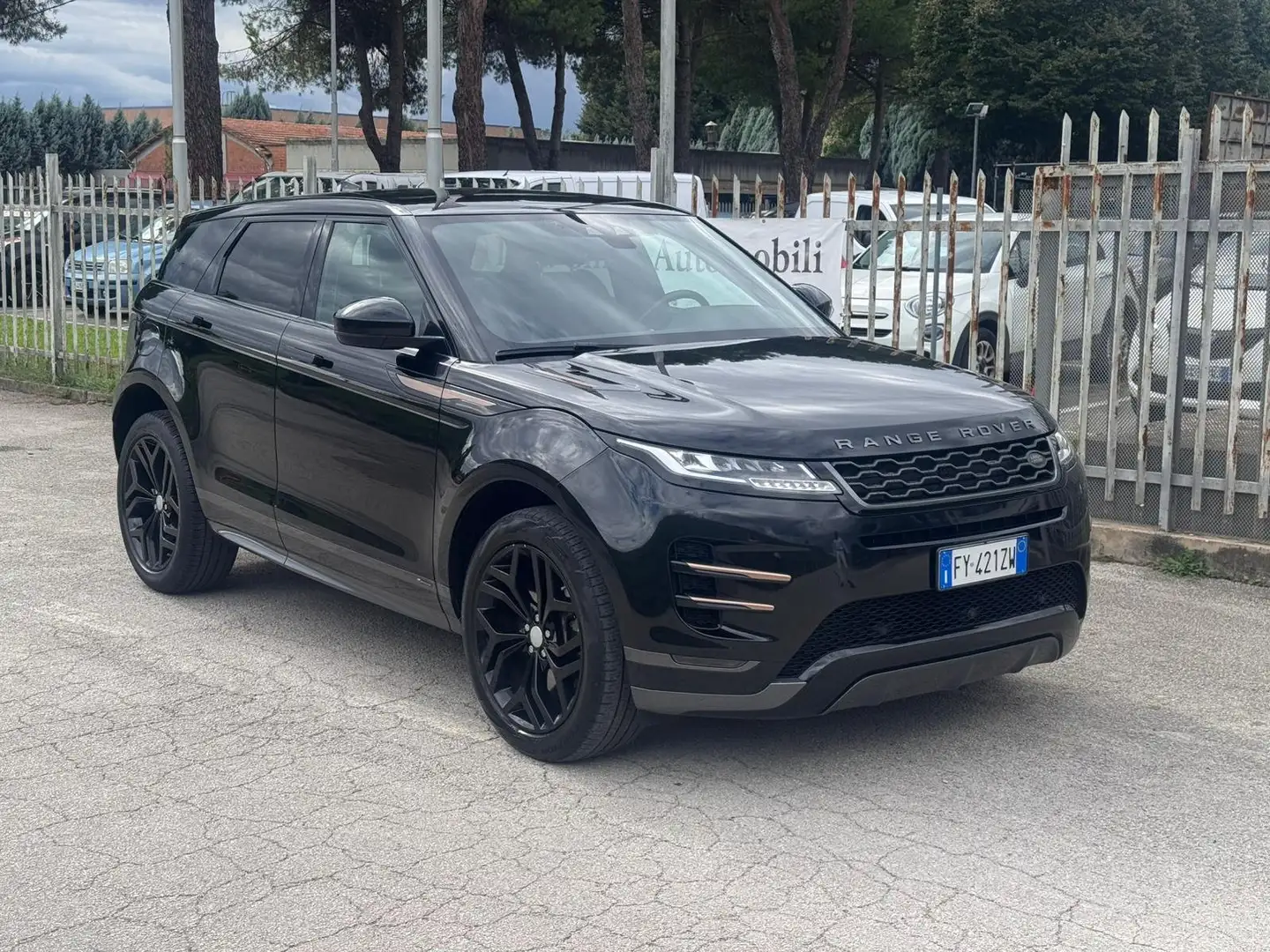 Land Rover Range Rover Evoque II 2019 2.0d i4 mhev R-Dynamic SE awd 150cv auto Noir - 1