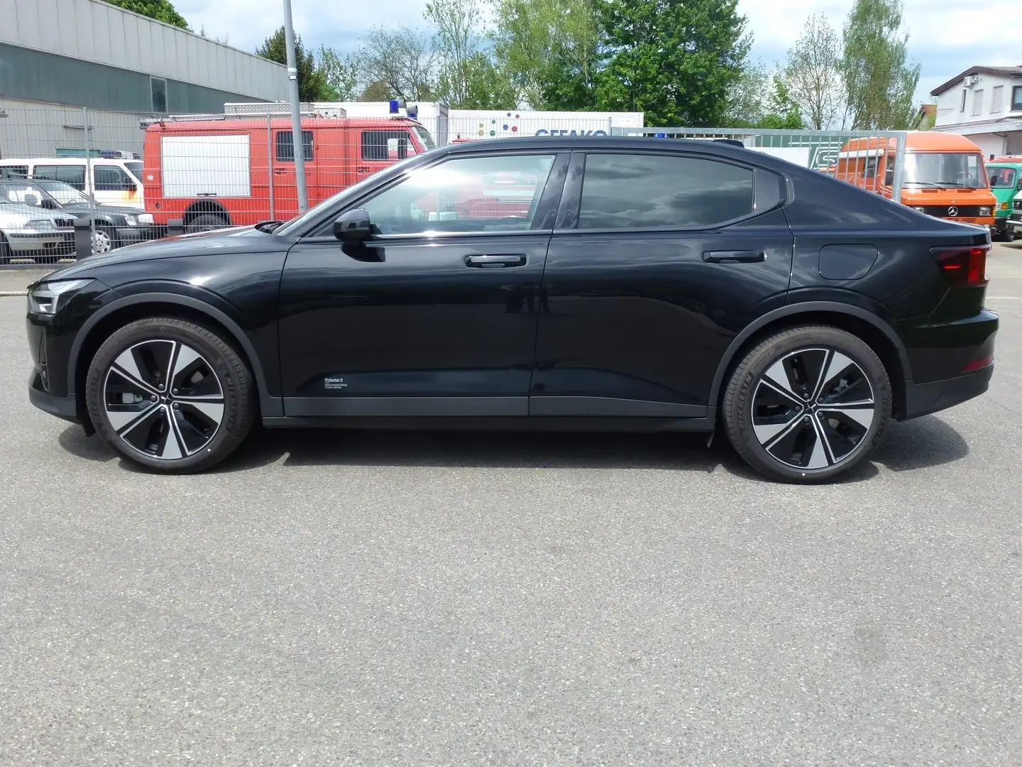 Polestar 2 Dual Motor Long Range 4WD * Pilot * Plus * AHK * Schwarz - 2