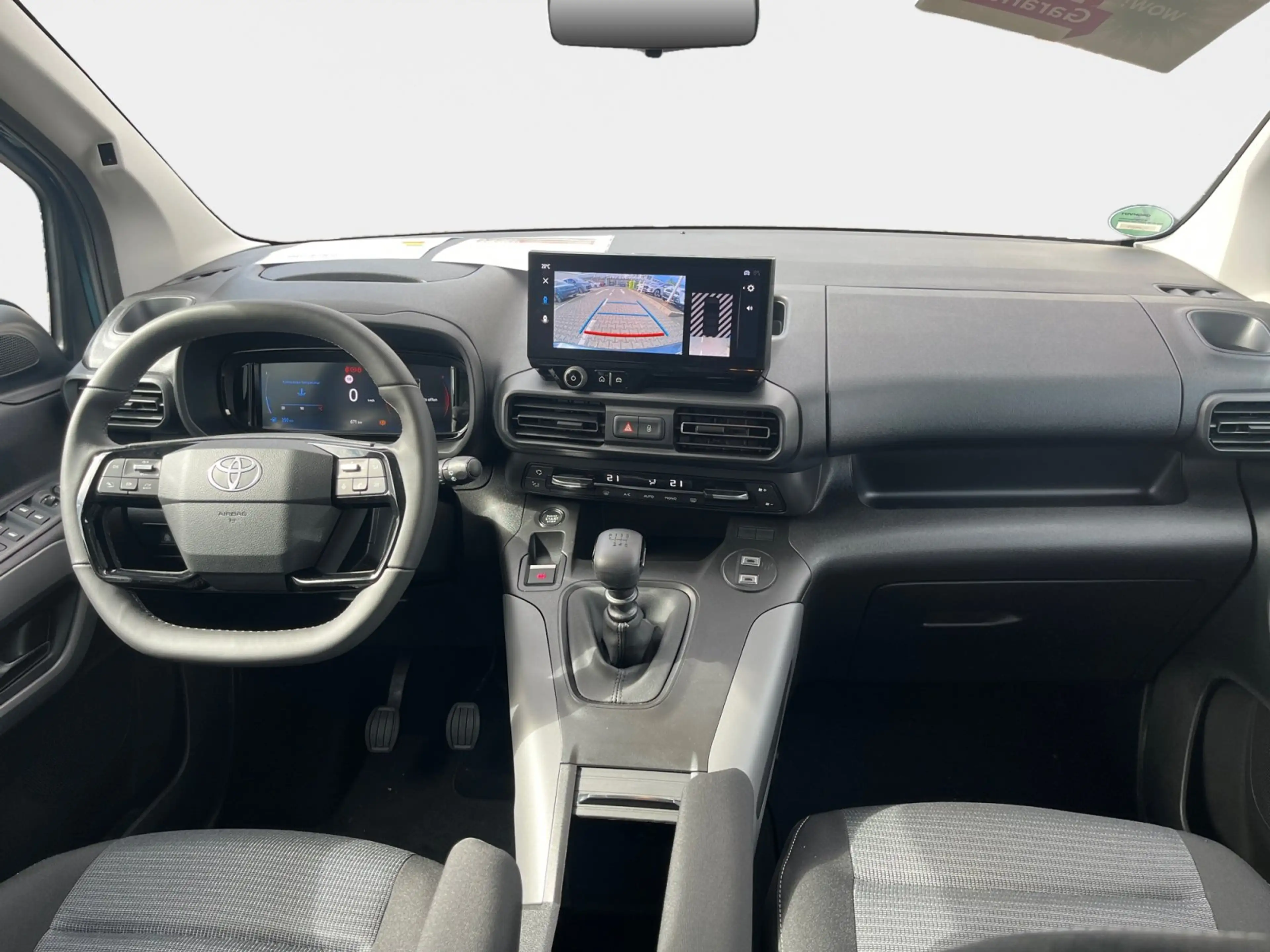 Toyota Proace City Verso L1 5-türig Teamplayer 1.2-l-Tu — photo 13