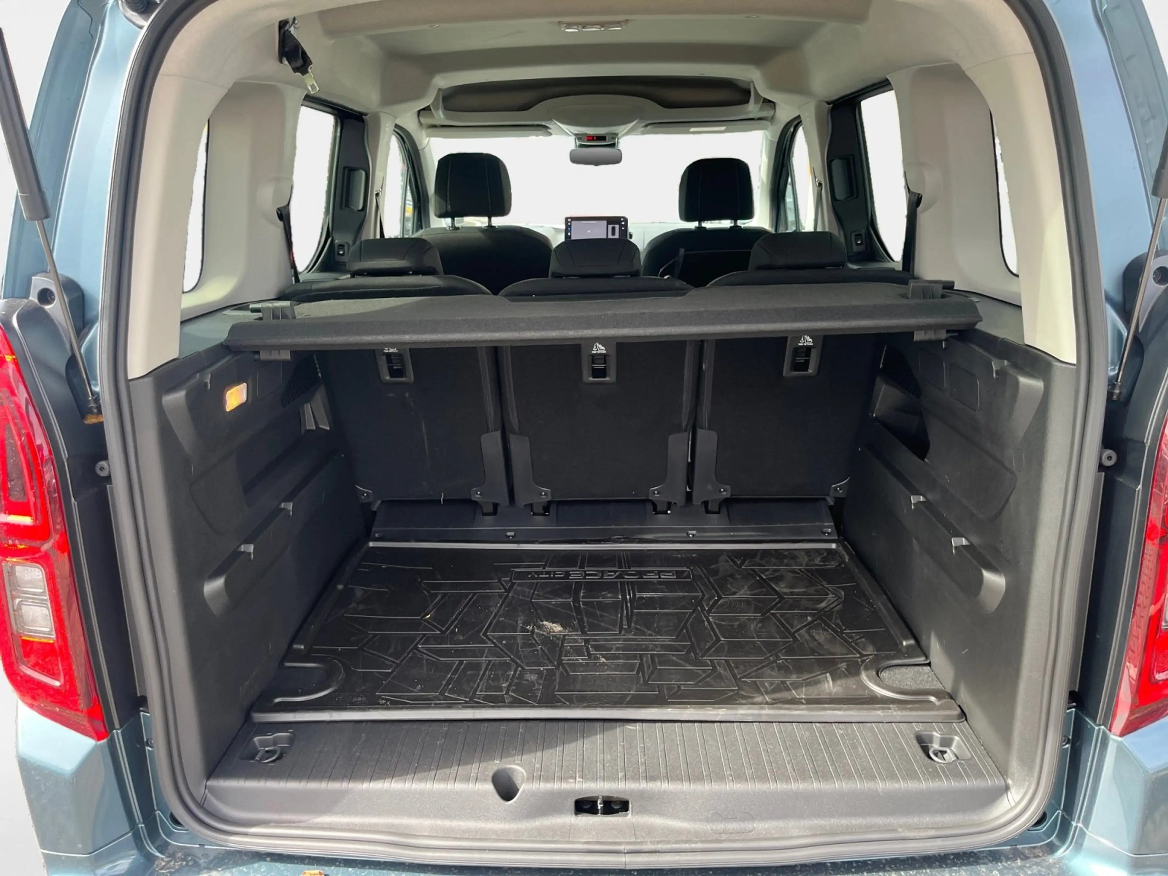 Toyota Proace City Verso L1 5-türig Teamplayer 1.2-l-Tu — photo 15