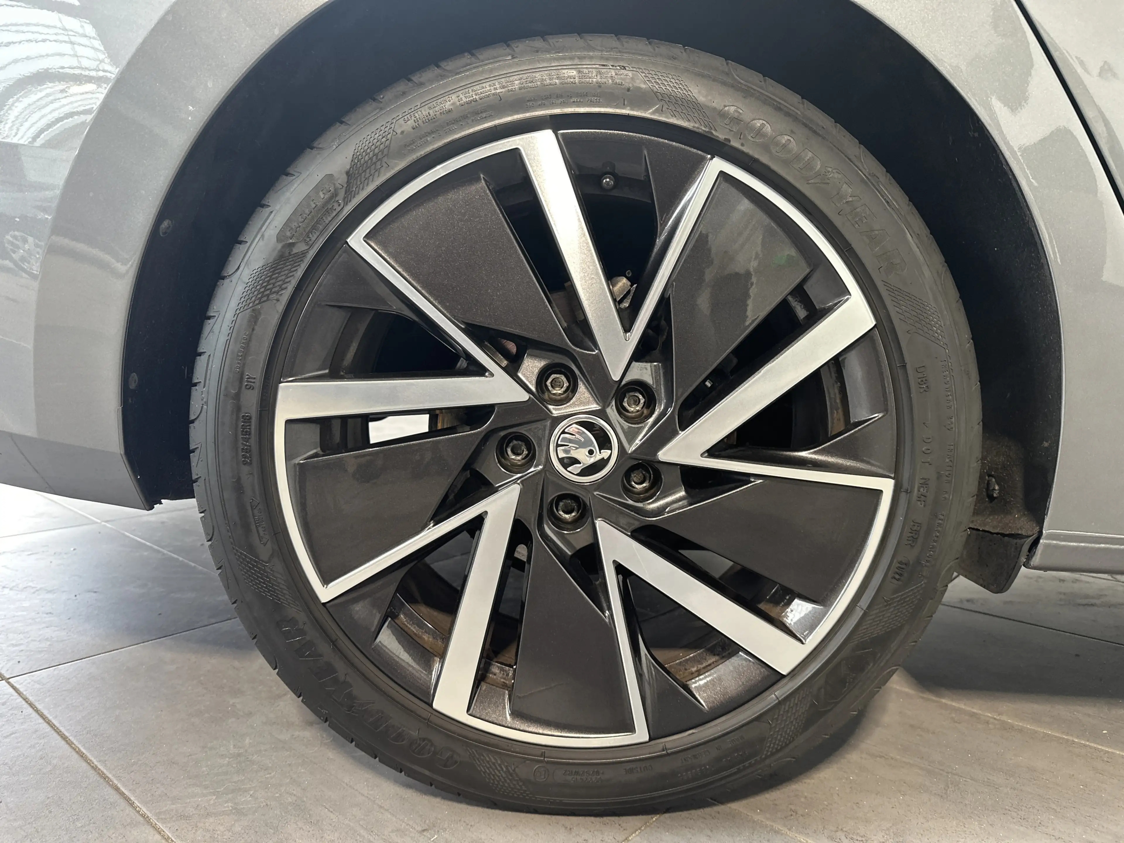 Skoda Octavia 2.0 TDI DSG Sportline NAV+LED+ACC+HU+18ZO+LKRHZG — photo 3