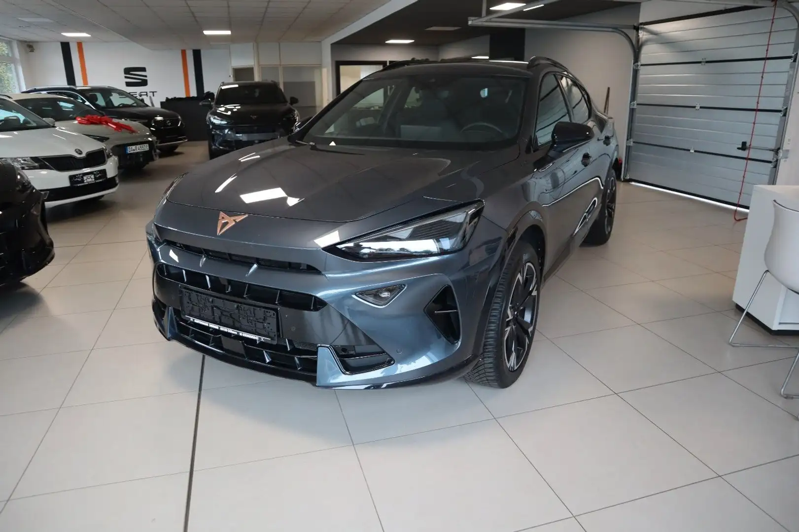 CUPRA Formentor 1.5 eTSI/DAB/MATRIX/KAMERA/ALLWETTER Gris - 1