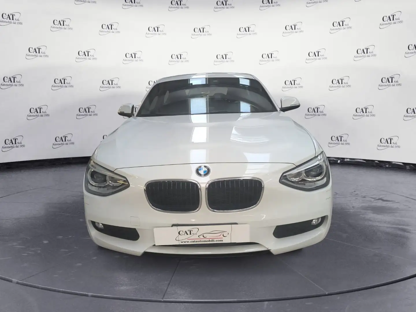 BMW 116 116 D 2.0 116 CV Weiß - 2
