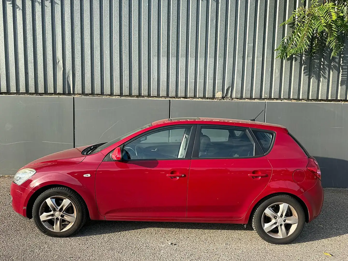 Kia Ceed / cee'd cee'd 1,6 CVVT Active Aut. | PICKERL BIS 09/202... Rot - 2