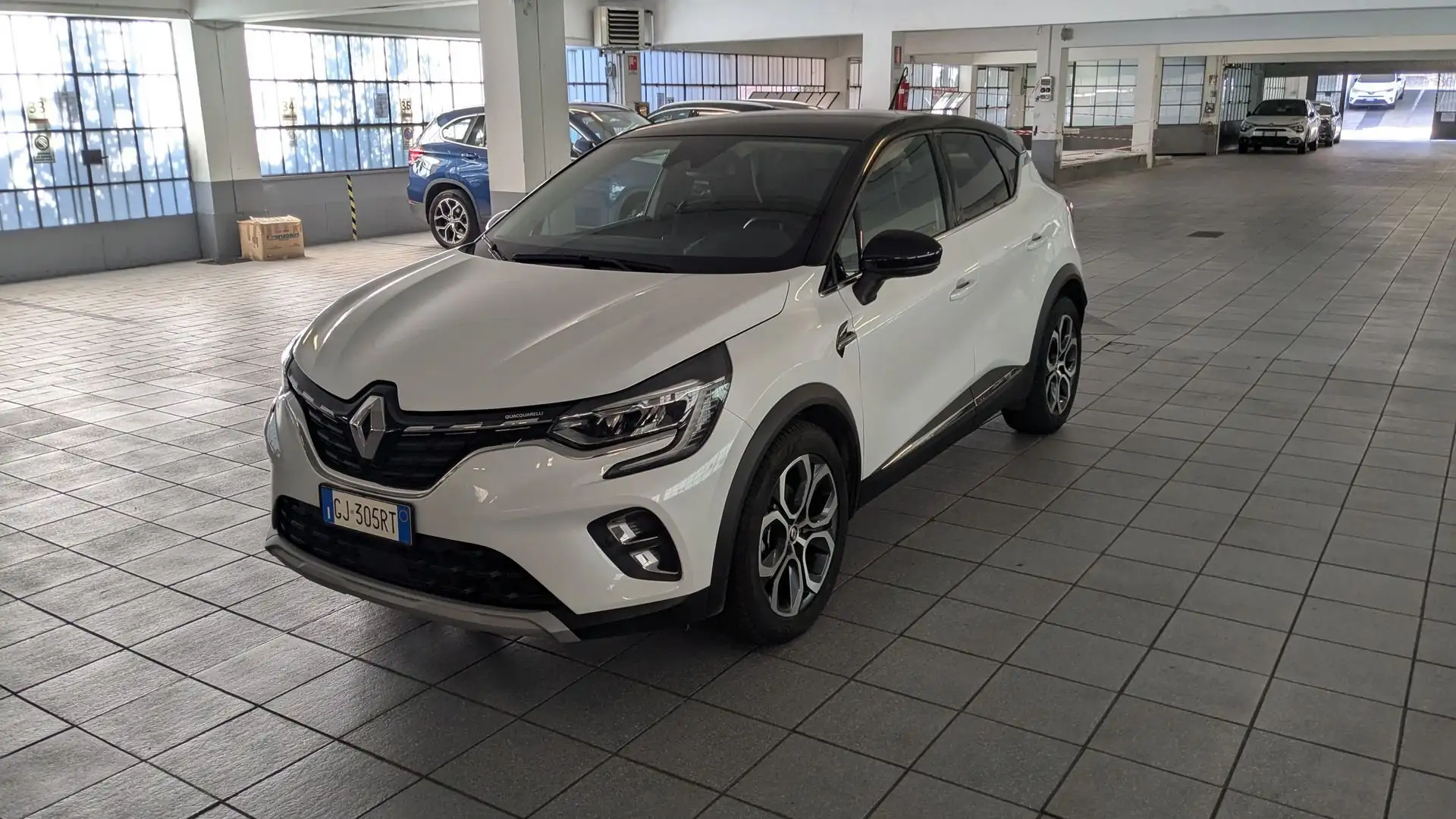 Renault Captur Hybrid E-Tech 145 CV Intens Weiß - 1