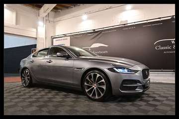 XE 2.0 D AWD R-DYNAMIC / CAMERA / LEDS / CARPLAY / CUIR / GPS NAVI / FULL OPTIONS !!