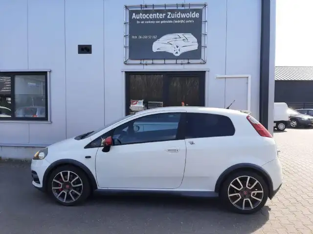 Fiat Grande Punto view 2