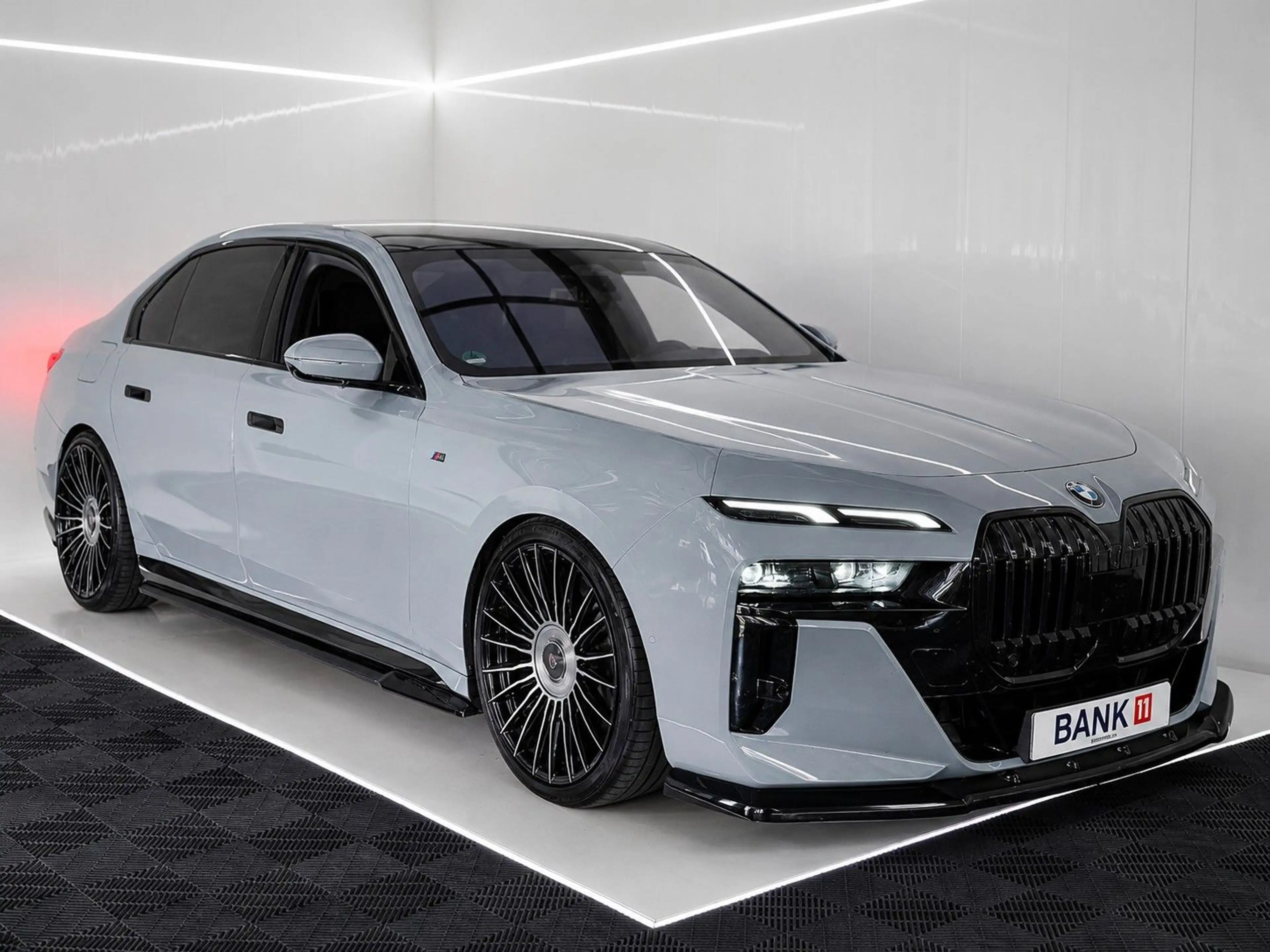 BMW 740 d xDrive M Sport B&O/360/PANO/22*YP/19%MWST — photo 13