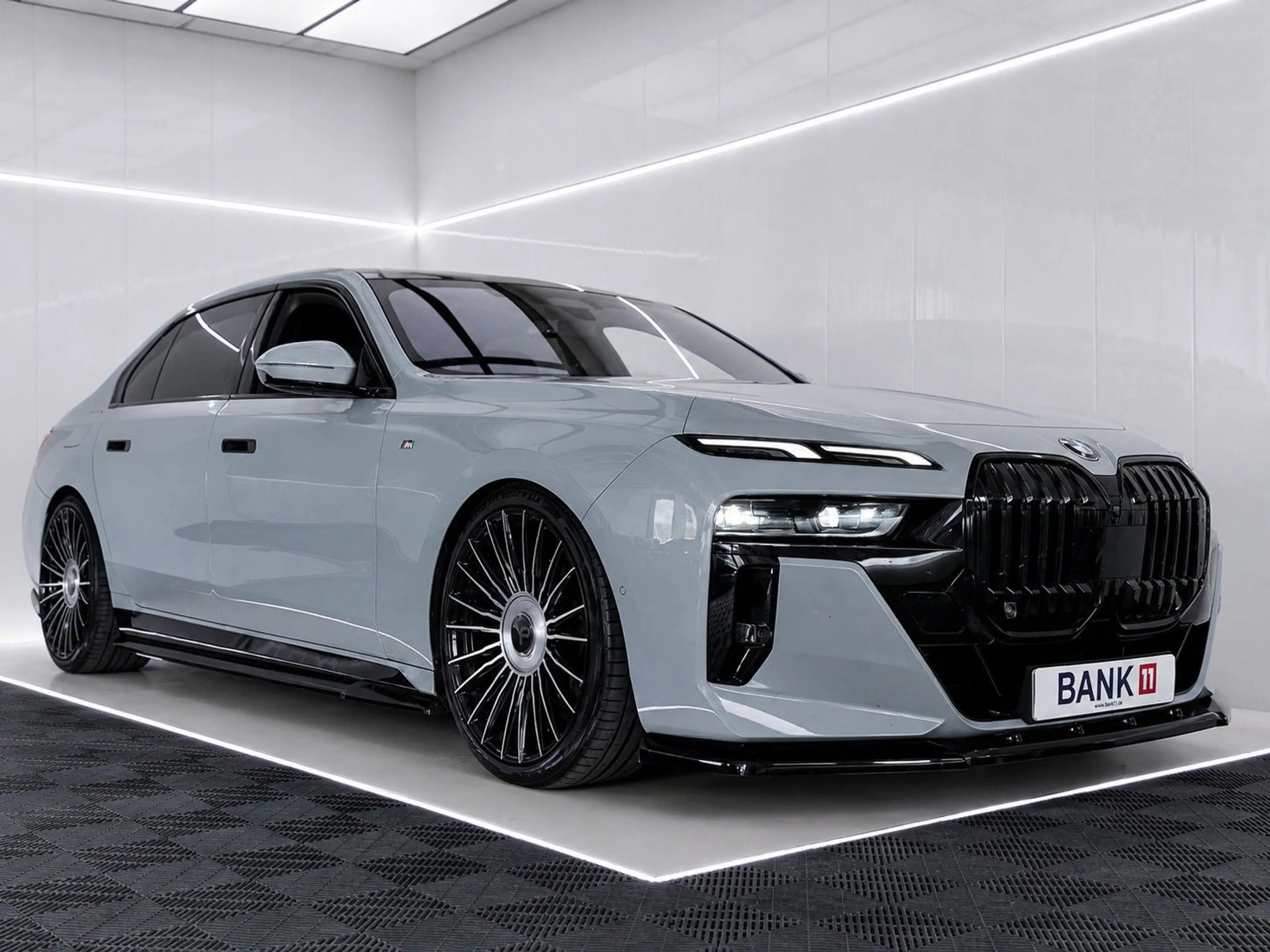 BMW 740 d xDrive M Sport B&O/360/PANO/22*YP/19%MWST