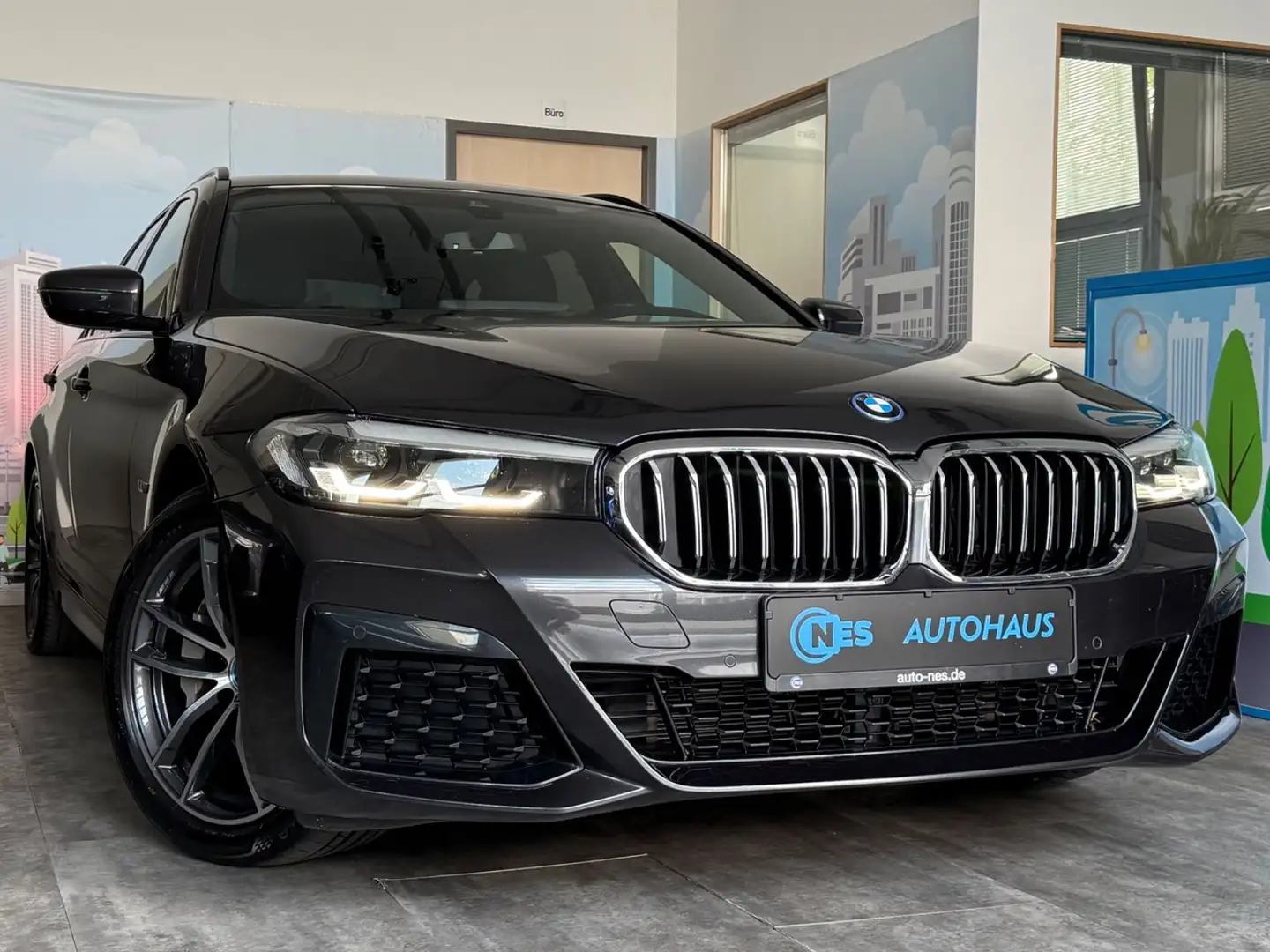 BMW 530 e xDrive*M SPORT*KAMERA*DRIVING*SPORTSITZ*AHK Gris - 2