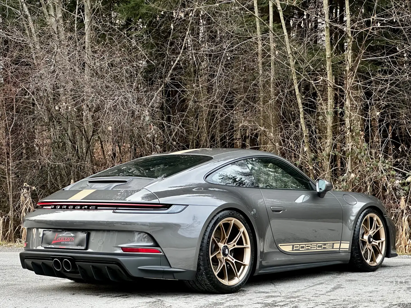 Porsche 992 GT3 Touring PDK *4SITZE*LIFT*BOSE*PDLS*NEUWERTIG* Grigio - 2