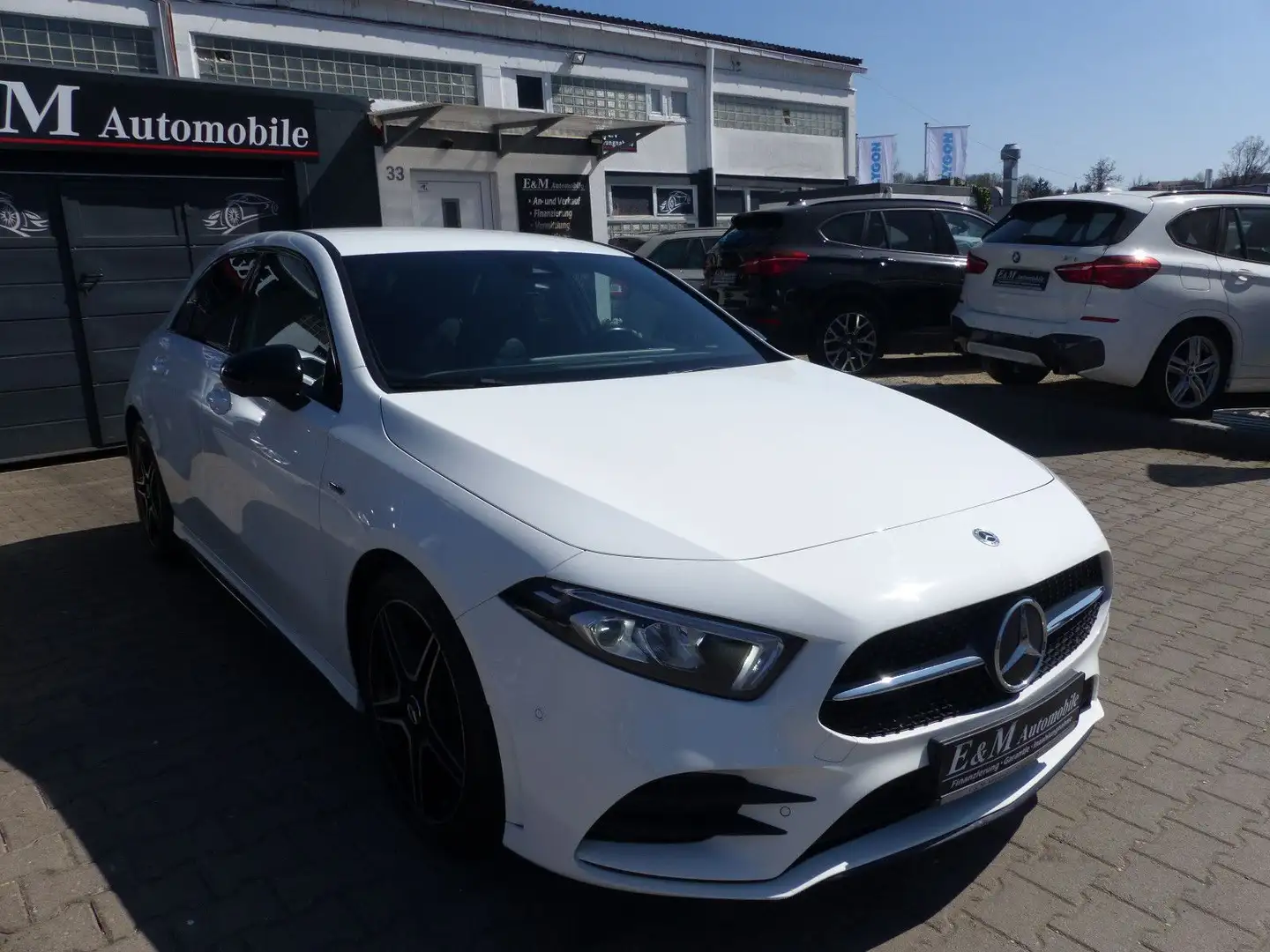 Mercedes-Benz A 180 Edition 2021*AMG-LINE*NIGHT PACKET*KAMERA Weiß - 2