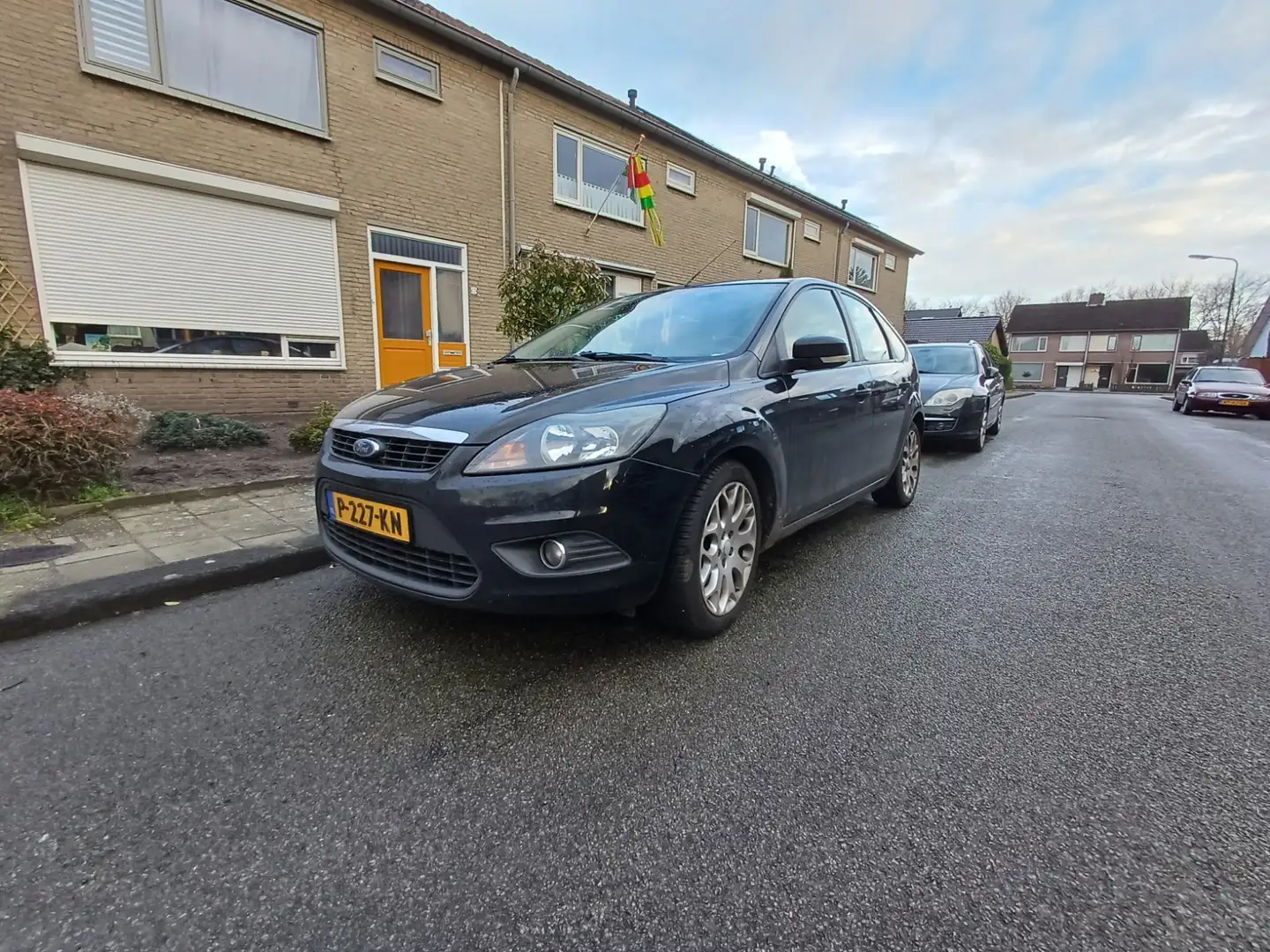 Ford Focus Zwart - 1