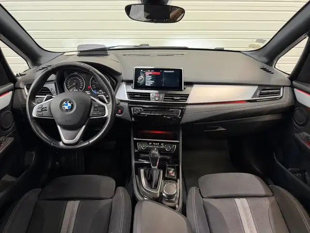BMW 2 Series view 2