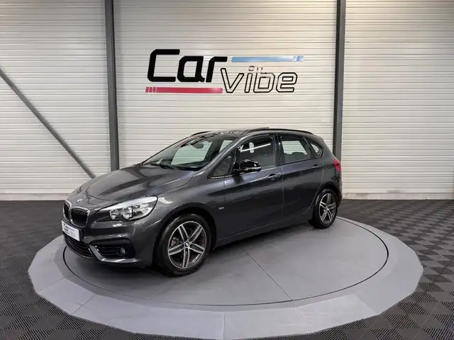 BMW 2 Series view 8