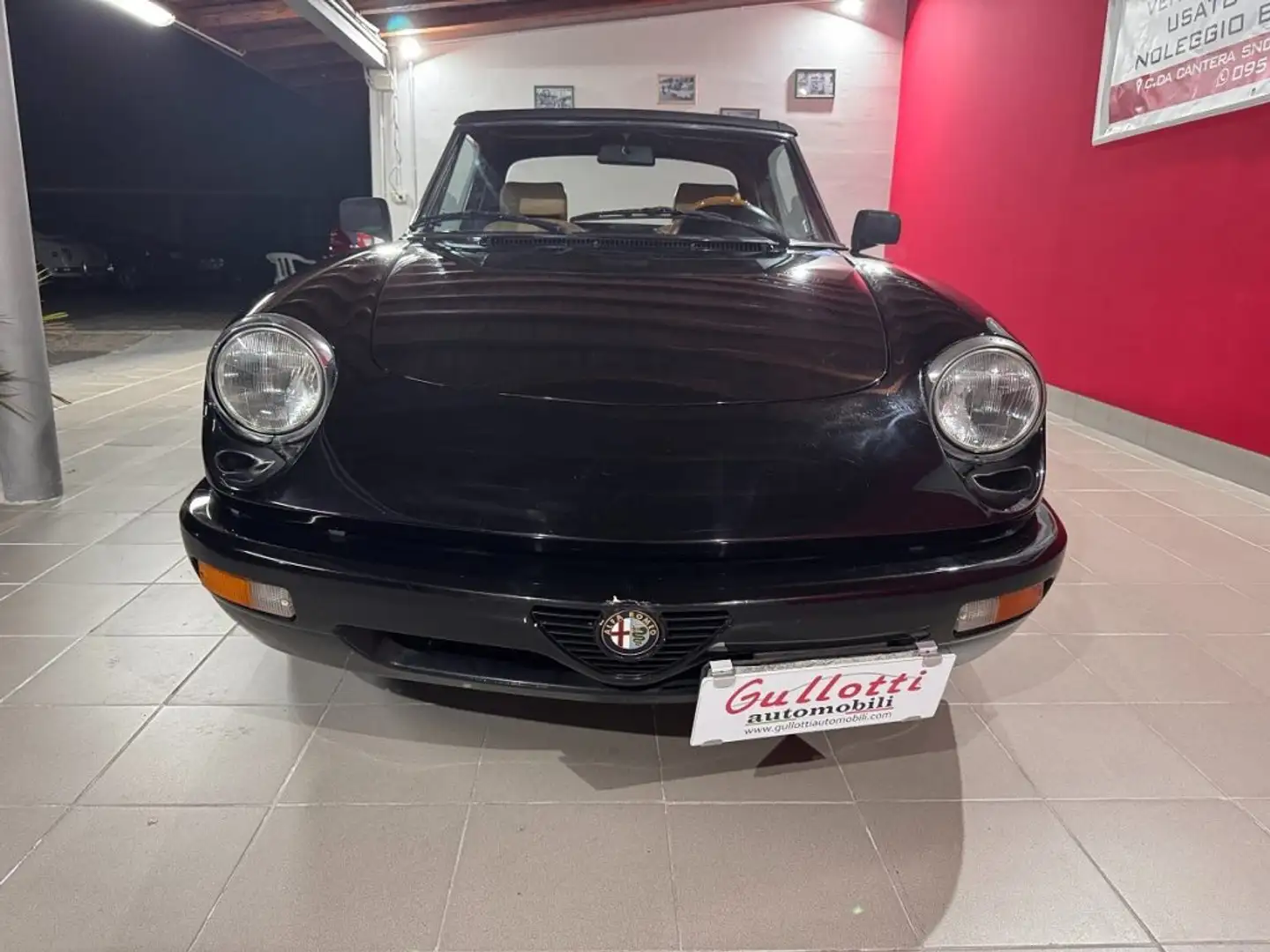 Alfa Romeo Spider 2.0i Nero - 2