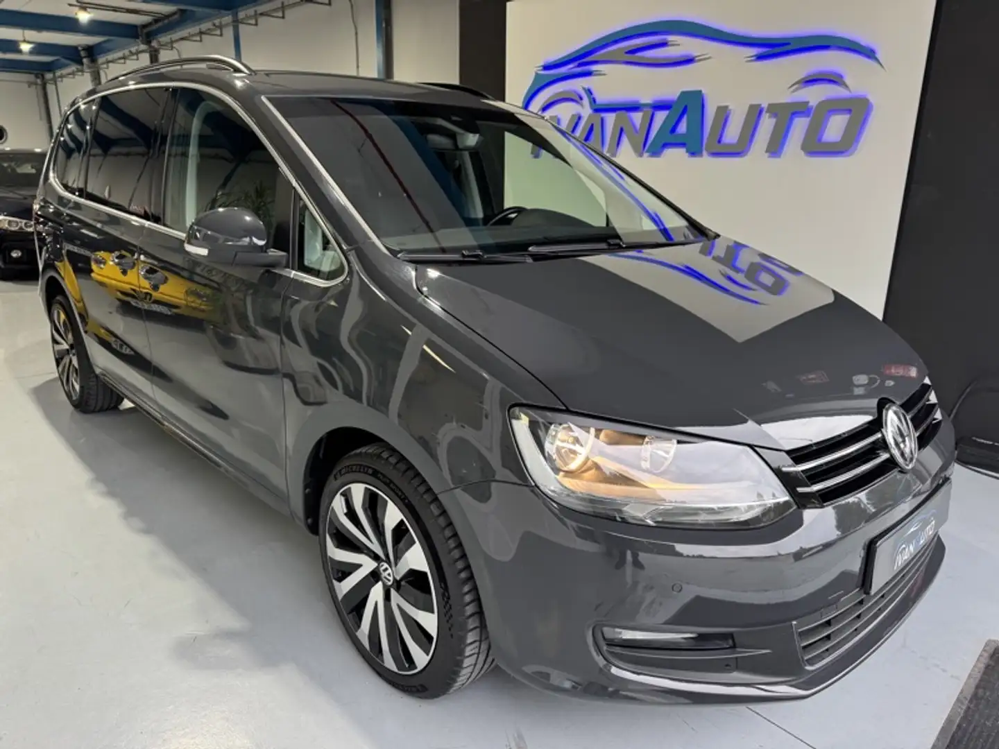 Volkswagen Sharan 1.4 TSI 1Million DSG 110kW Gris - 1